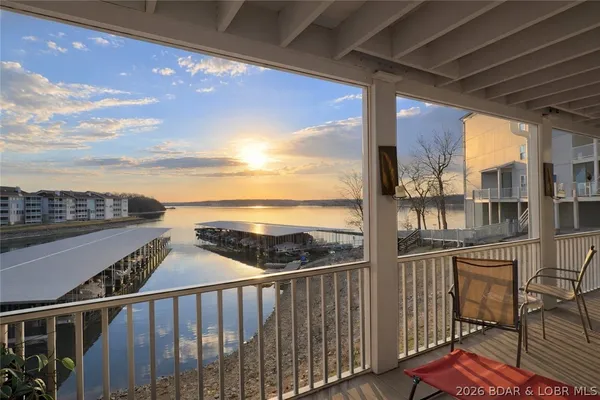 $270,000 | 404 Regatta Bay Circle, Unit 1C, Lake Ozark, MO 65049