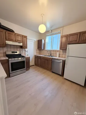 $3,950 | 1418 8th Avenue, Unit 3, San Francisco, CA 94122