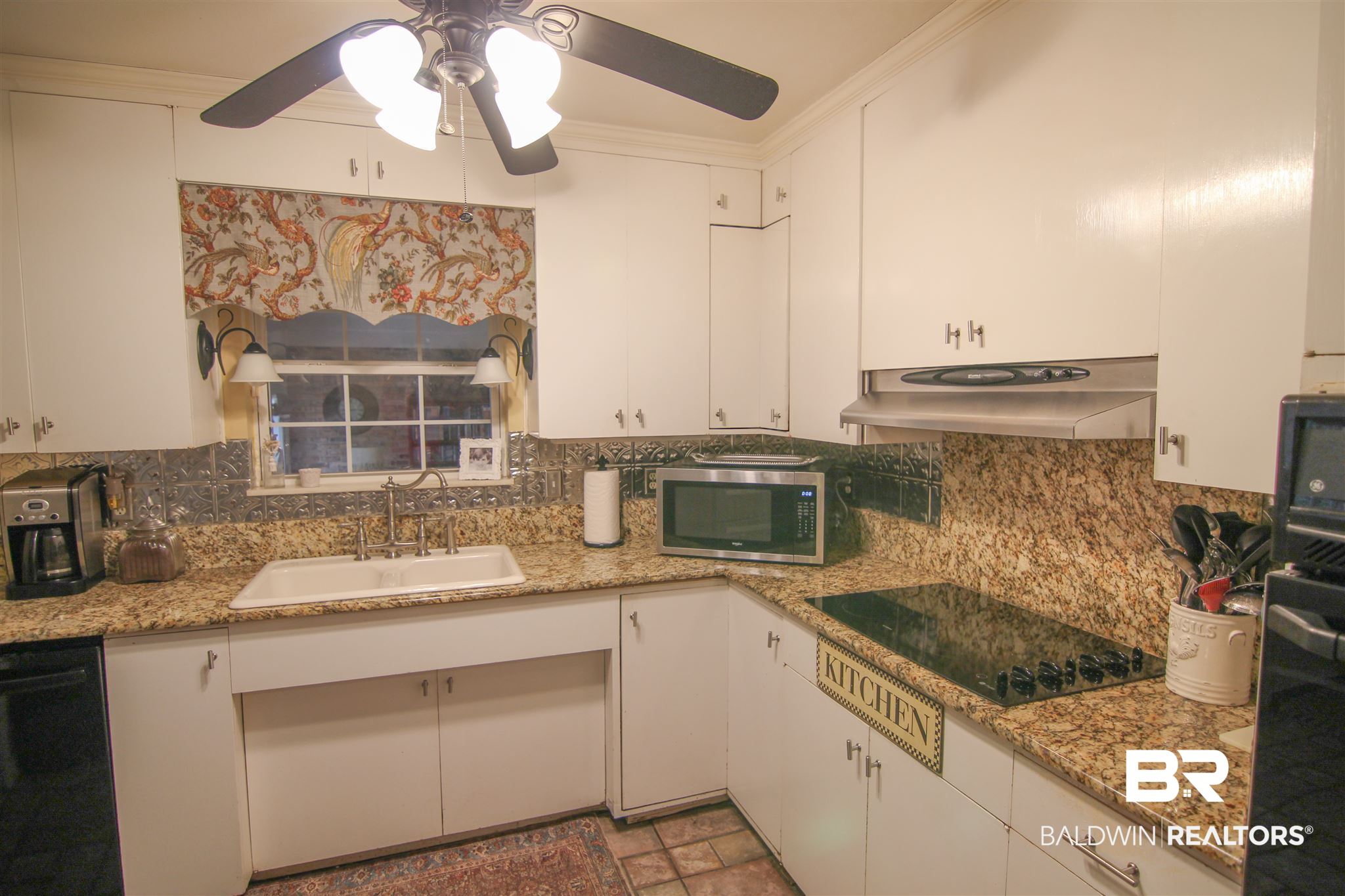 315 Gaines Avenue Mobile, AL 36609 - Photo 12 of 30 Kitchen