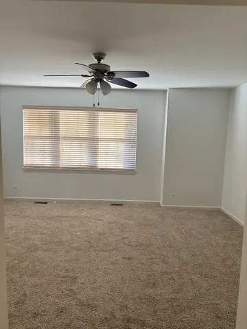 $3,500 | 610 Daisy Lane, Roselle, IL 60172