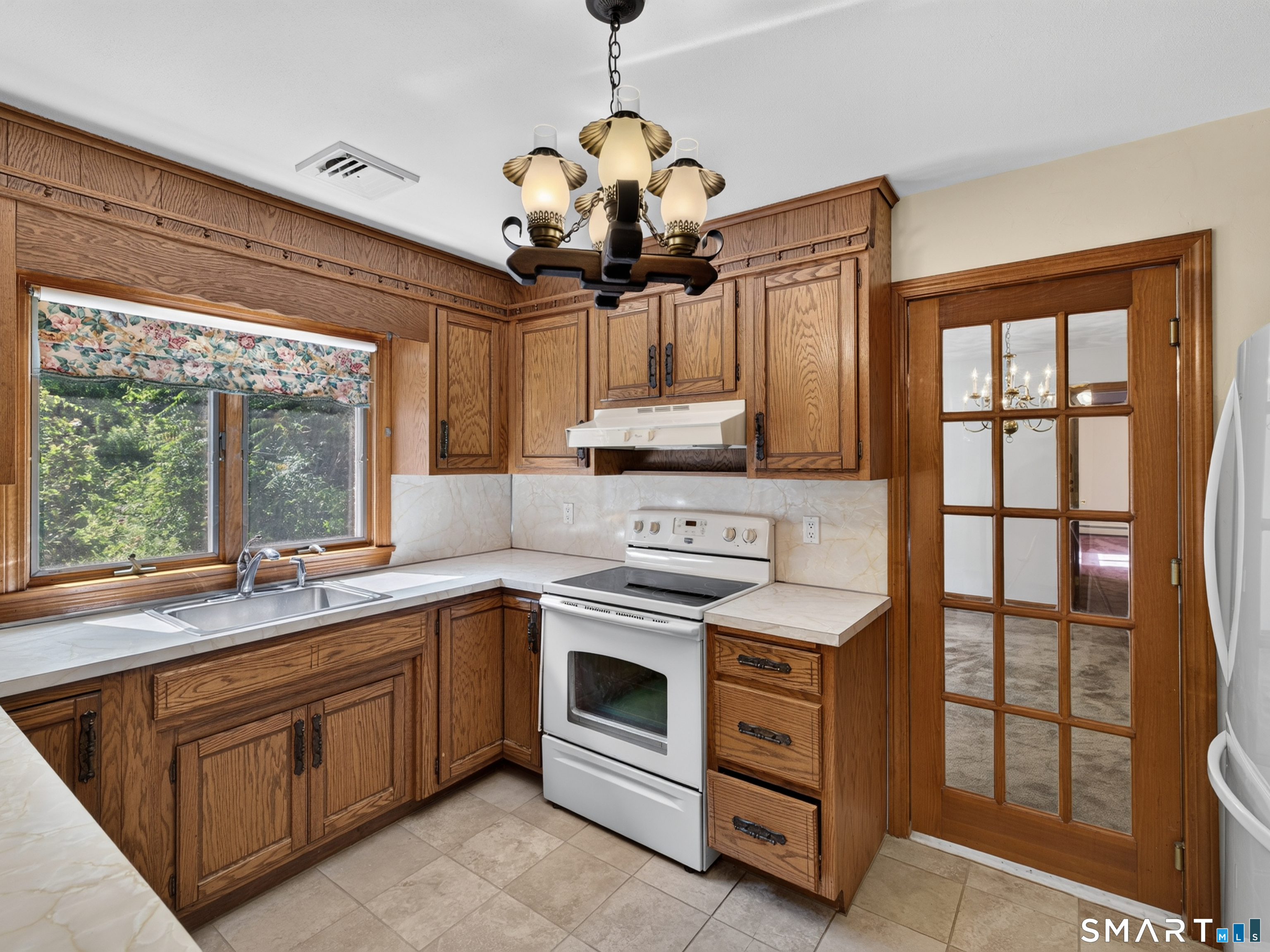475 Meridian St Extension Groton, CT 06340 - Photo 14 of 40