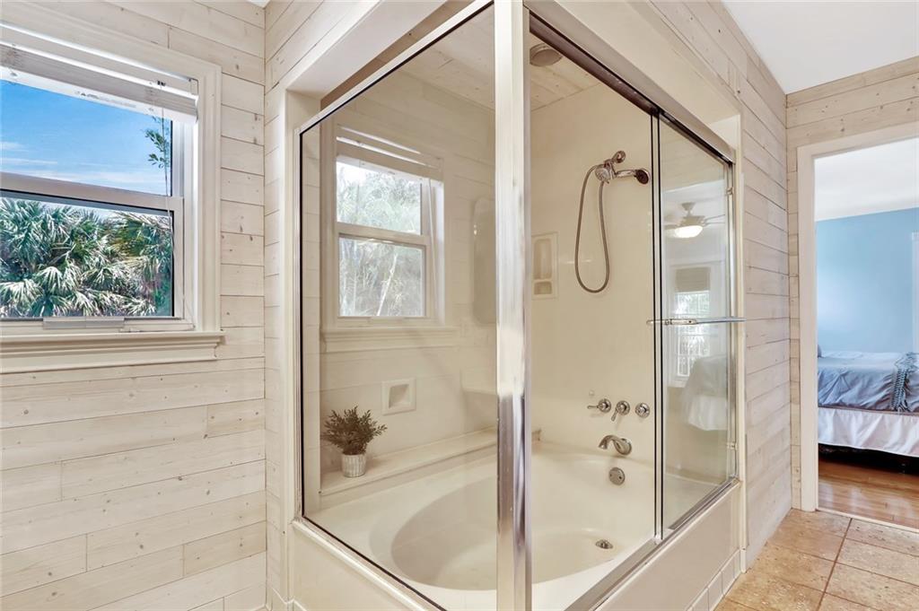 2 Knowles Road Sewall's Point, FL 34996 - Photo 23 of 34