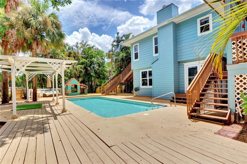2 Knowles Road Sewall's Point, FL 34996 - Photo 30 of 34
