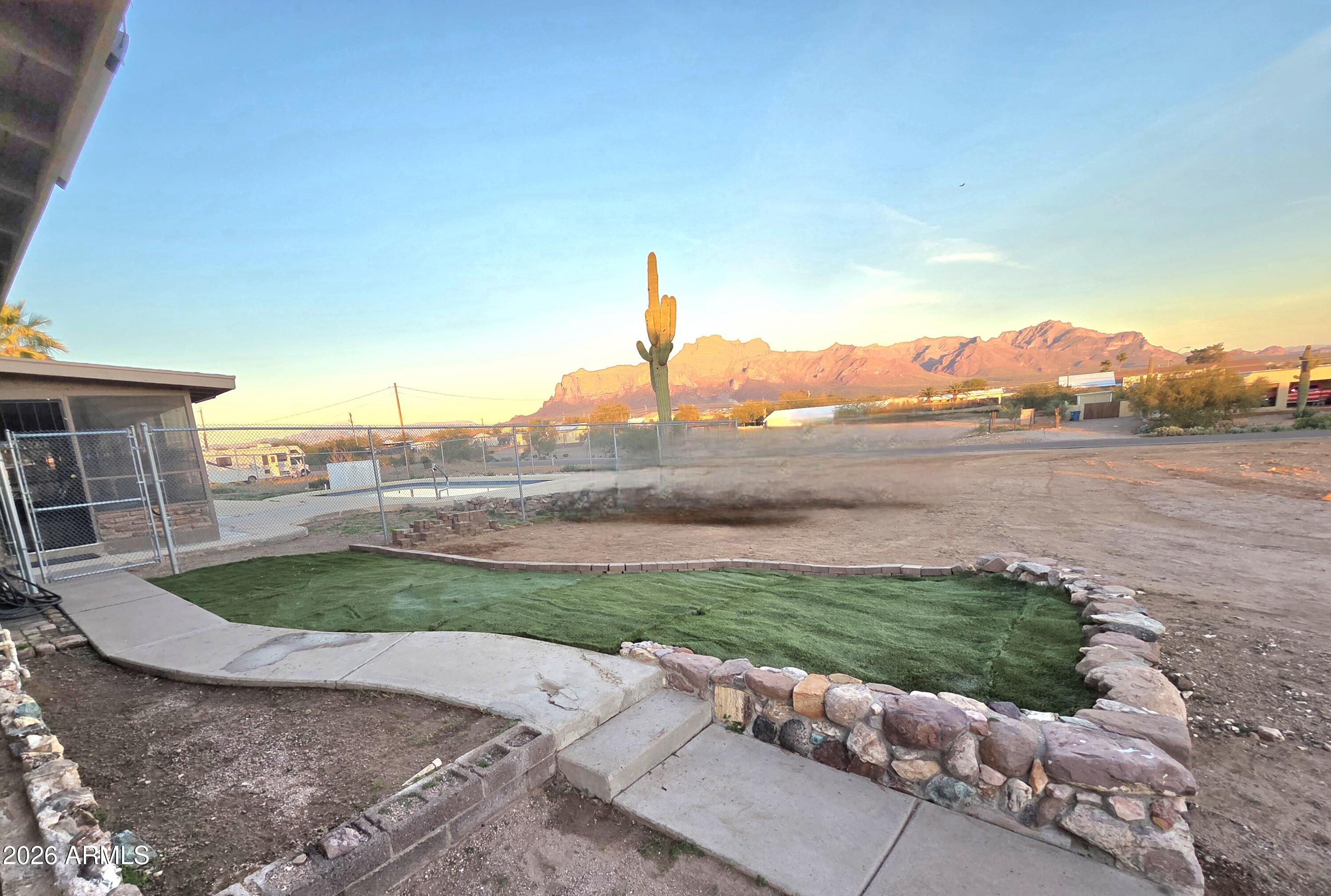 522 South Cortez Road Apache Junction, AZ 85119 - Photo 2 of 58 41111