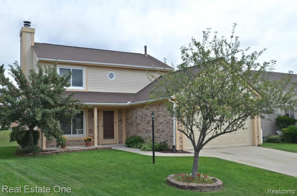 364 Huntington Court Rochester Hills, MI 48307 - Photo 1 of 25