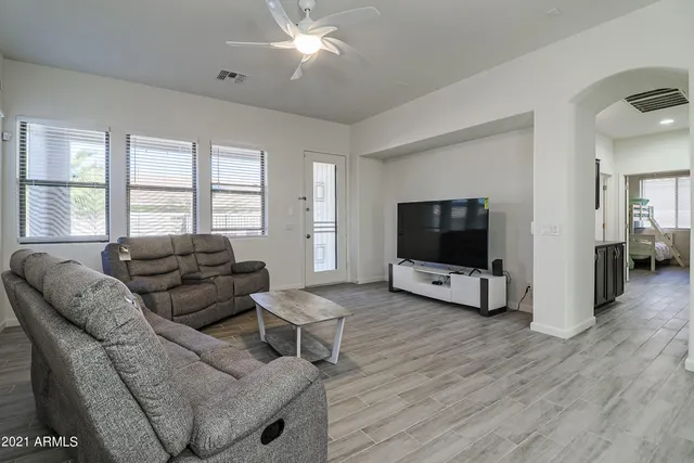 $10,000 | 8754 West Palmaire Avenue, Glendale, AZ 85305