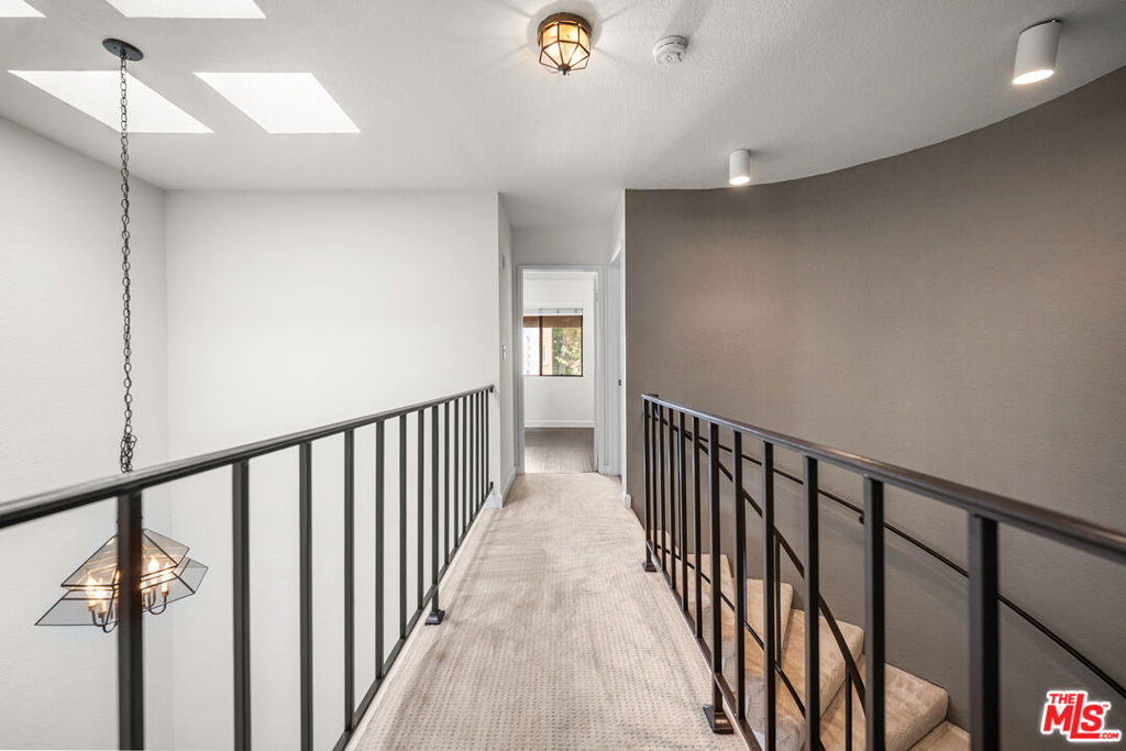 230 Bethany Road, Unit 120 Burbank, CA 91504 - Photo 14 of 34 Gallery Image 14