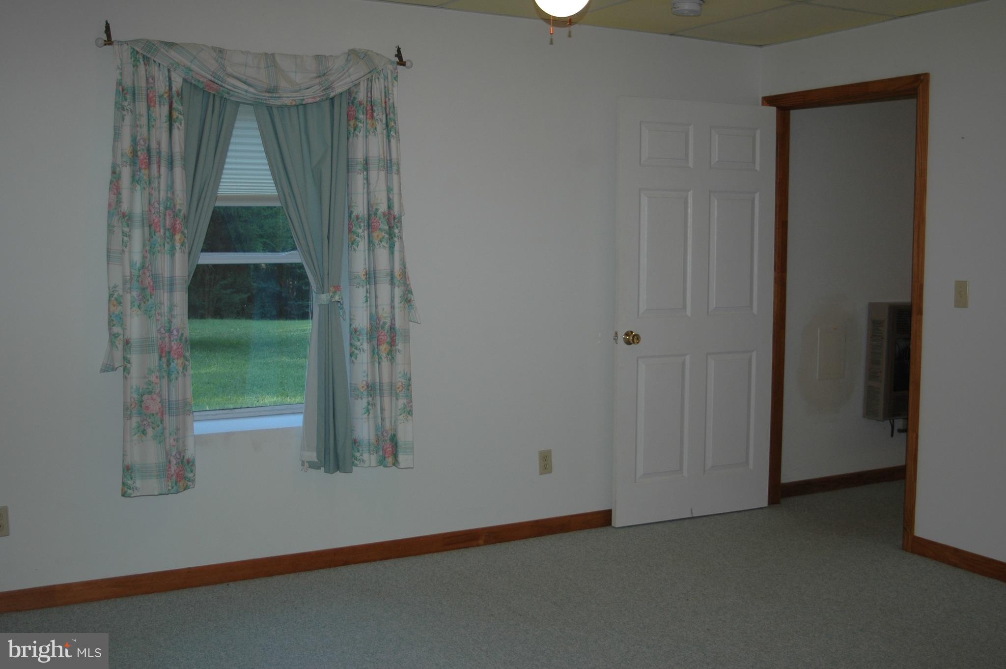 58 Middle Of Lane, Unit WAY Castleton, VA 22716 - Photo 17 of 25 Apartment bedroom