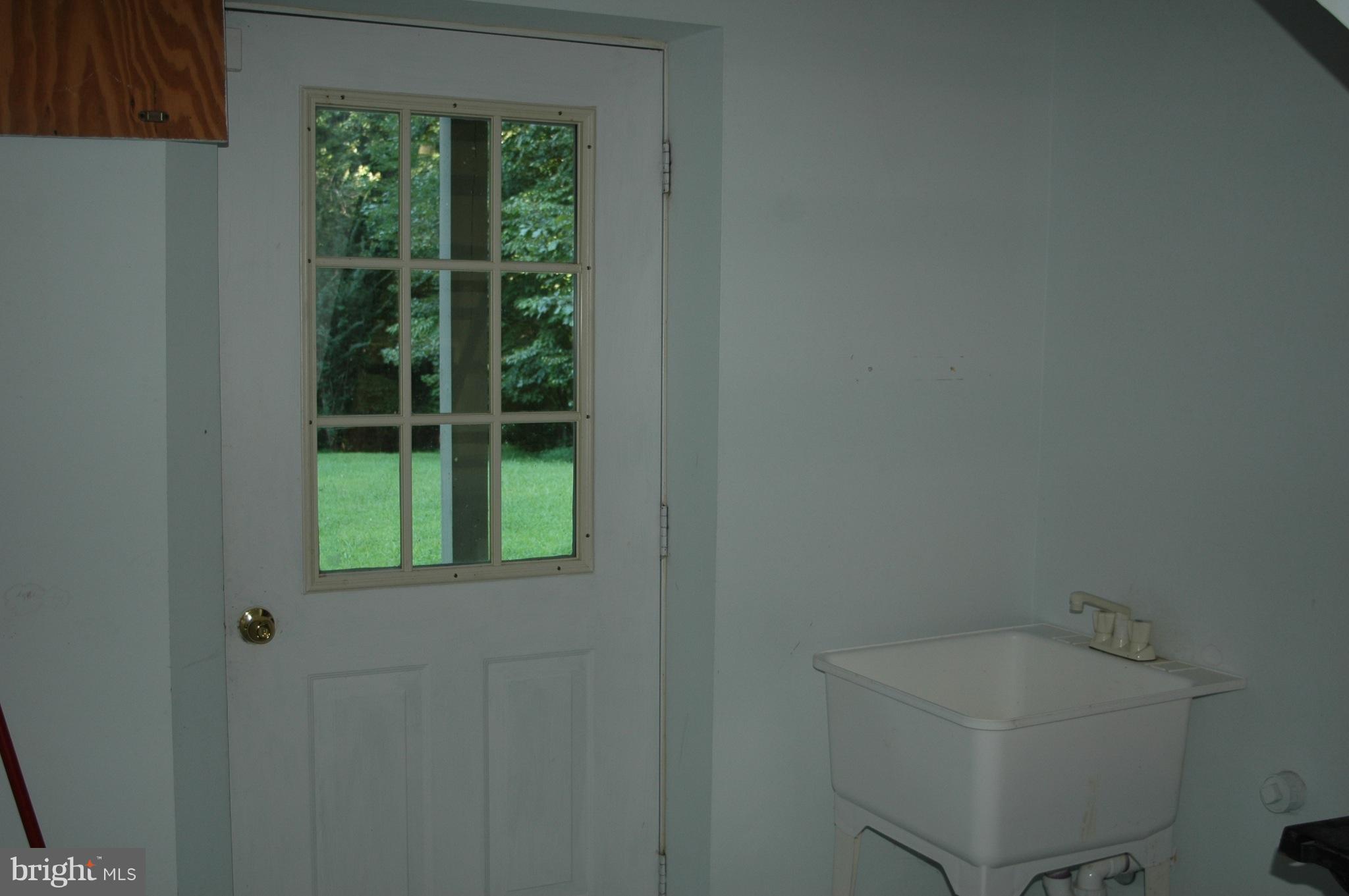 58 Middle Of Lane, Unit WAY Castleton, VA 22716 - Photo 21 of 25 Utility area
