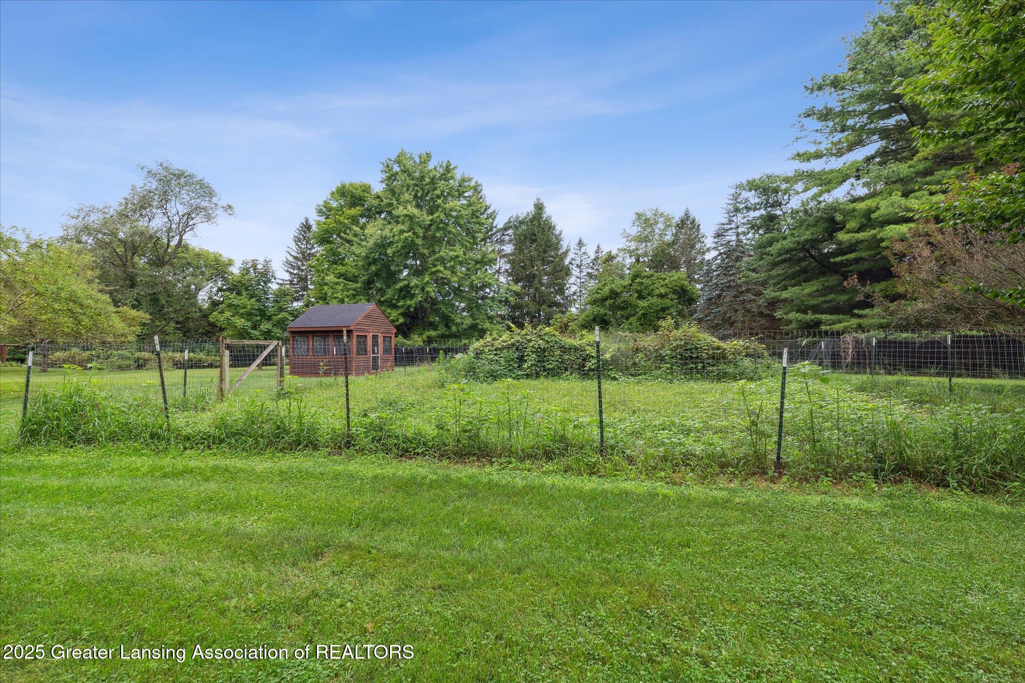 8401 Winegar Road Perry, MI 48872 - Photo 63 of 71 61-8401-Winegar-Rd-Perry-MI-48872-Window