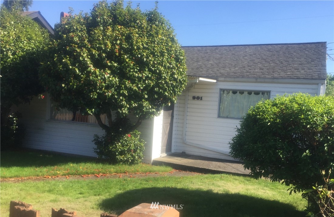 901 North 103rd Street Seattle, WA 98133 - Photo 1 of 23
