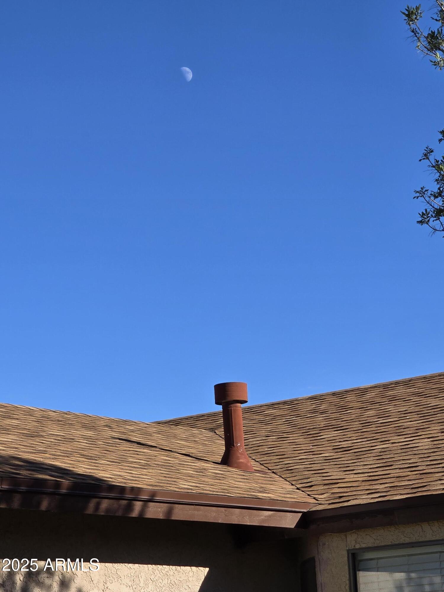 240 East Oak Street Huachuca City, AZ 85616 - Photo 6 of 43 roof