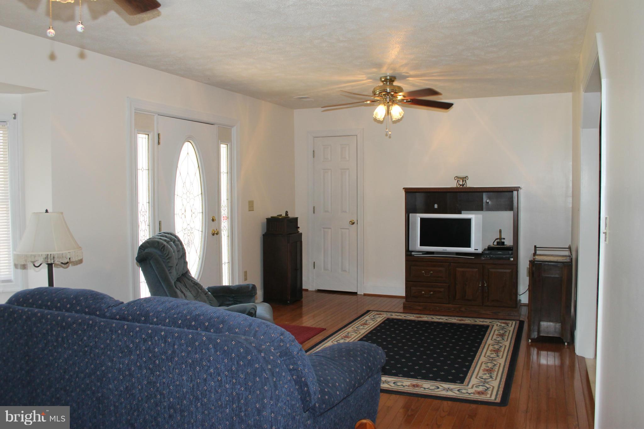 10275 Dutch Hollow Road Rixeyville, VA 22737 - Photo 3 of 21 Living Room