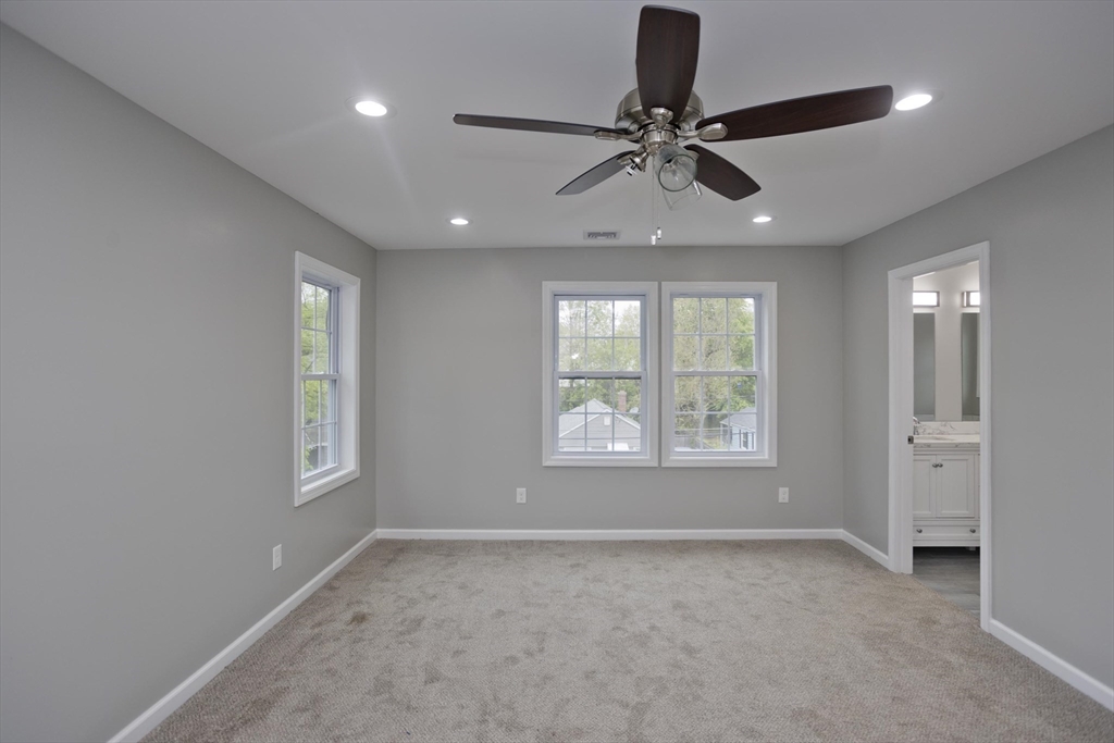 33 Brooks Street Springfield, MA 01109 - Photo 17 of 28