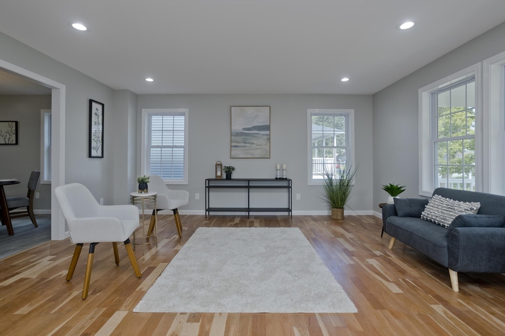 33 Brooks Street Springfield, MA 01109 - Photo 6 of 28