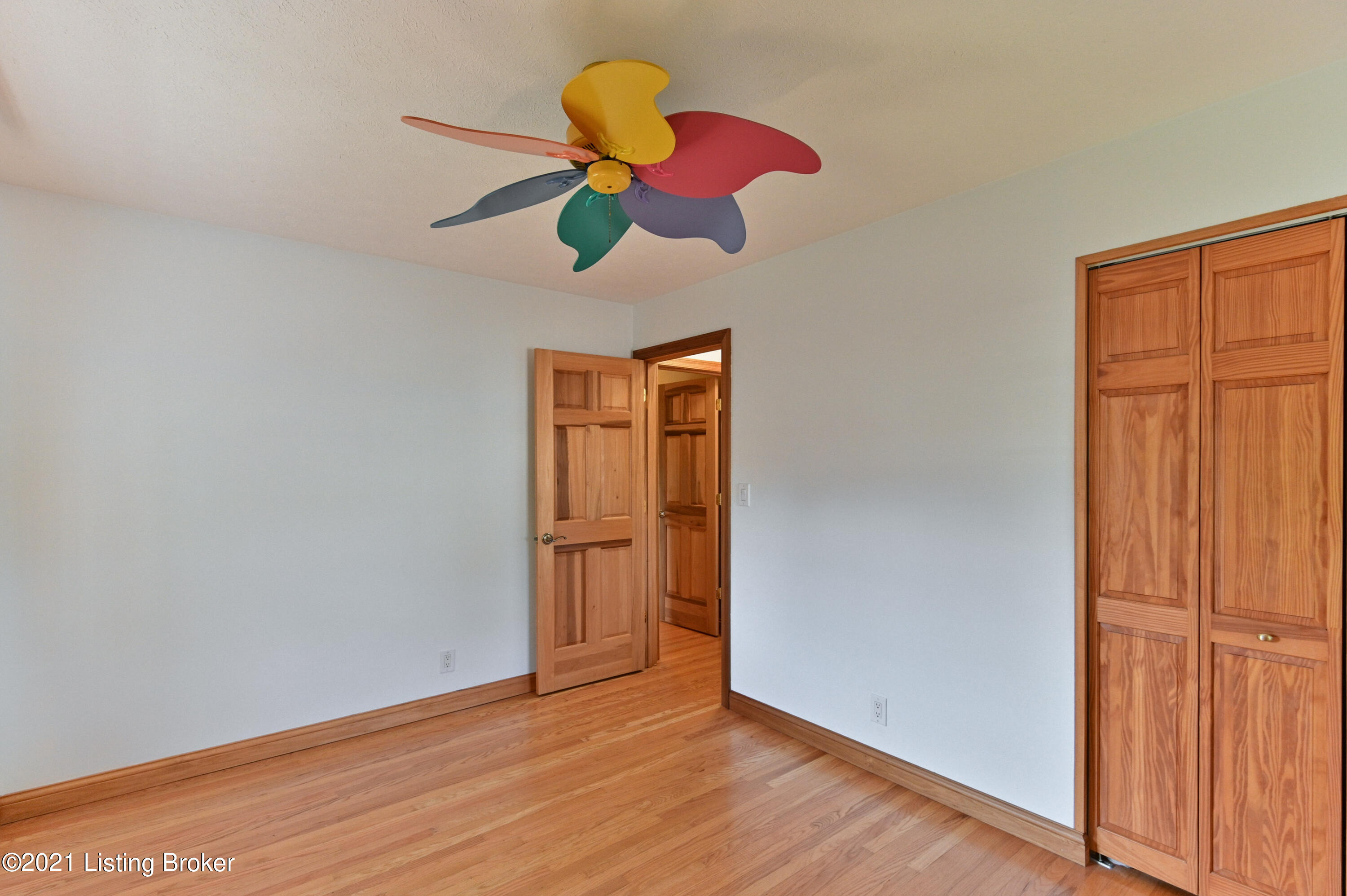 9001 Cardiff Road Louisville, KY 40242 - Photo 28 of 40 038 - 20210812 4251
