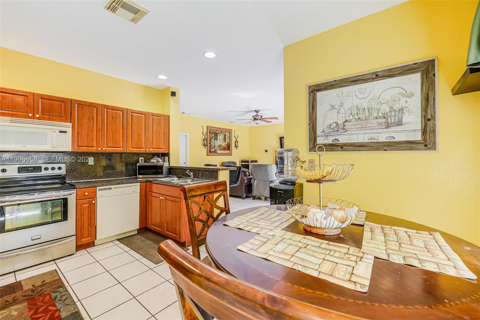 14606 Southwest 158th Place Miami, FL 33196 - Photo 11 of 65
