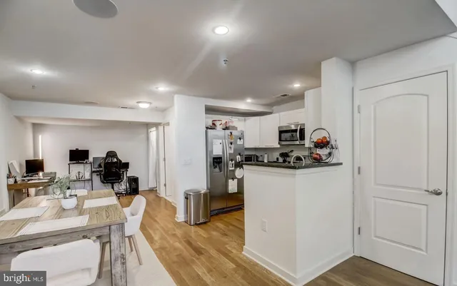 $300,000 | 1201 East-West Highway, Unit 1, Silver Spring, MD 20910