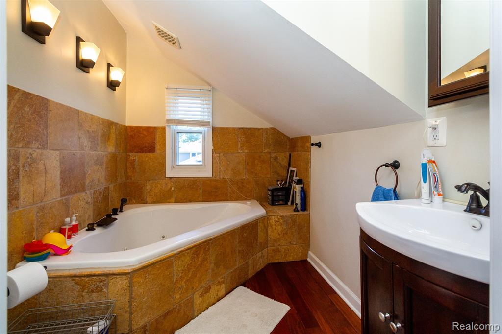 3060 Kenmore Road Berkley, MI 48072 - Photo 27 of 58