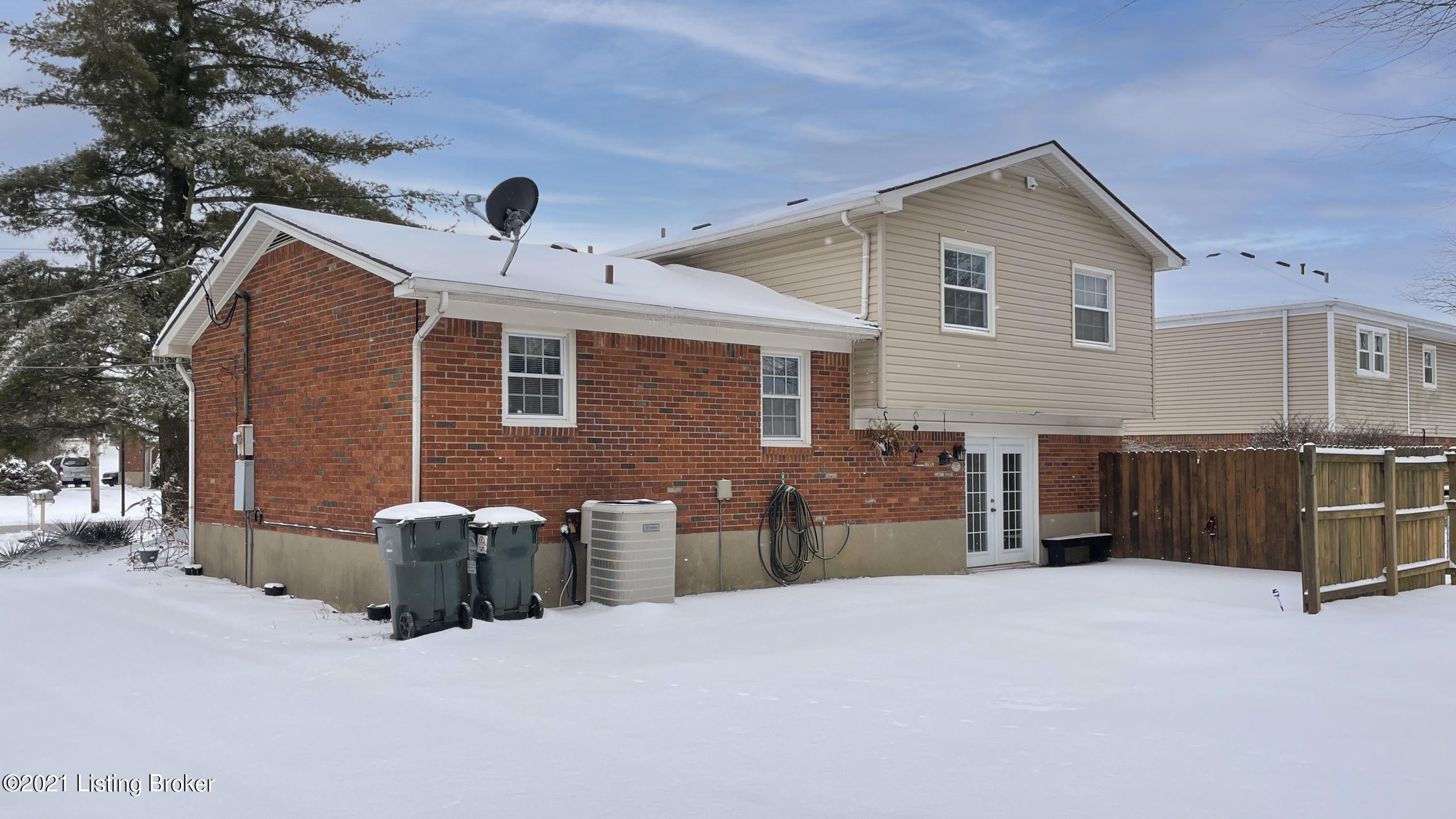 10105 St Rene Road Louisville, KY 40299 - Photo 35 of 37 10105 Saint Rene Road-1035