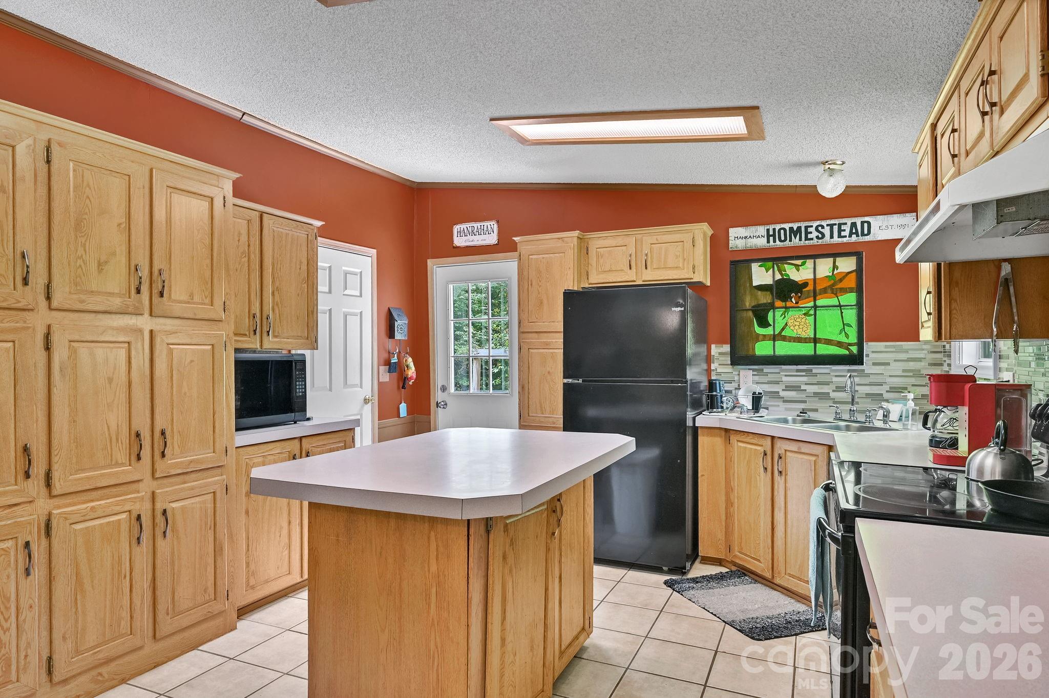 560 Morgan Branch Road Marshall, NC 28753 - Photo 11 of 30