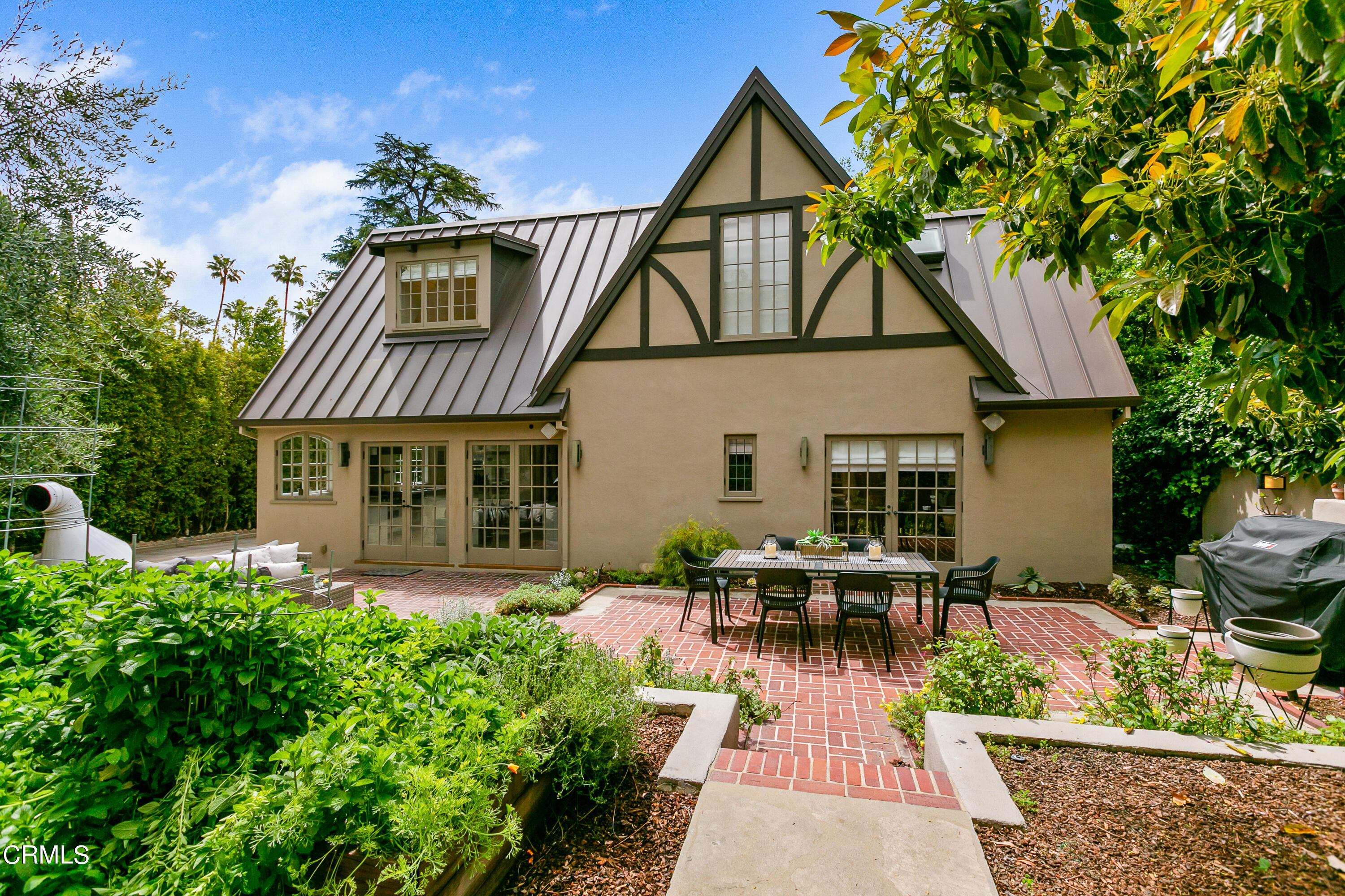 1665 Braeburn Road Altadena, CA 91001 - Photo 27 of 33 front view of house with a yard