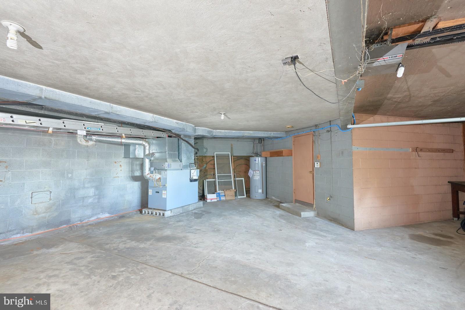 1200 Lorraine Road Reading, PA 19604 - Photo 40 of 45 Garage