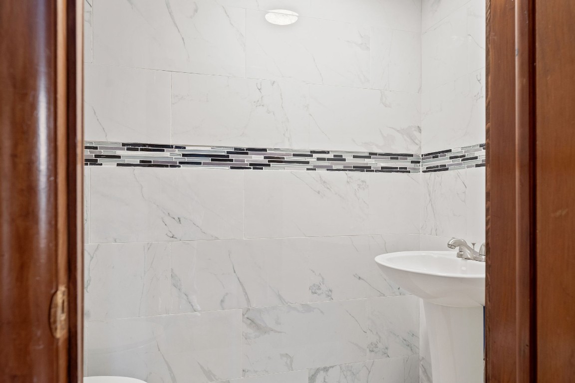 817 Tracy Creek Road Vestal, NY 13850 - Photo 14 of 42