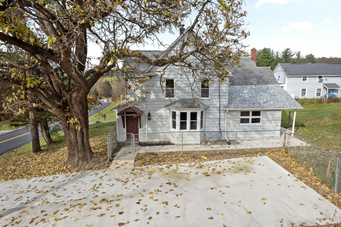 817 Tracy Creek Road Vestal, NY 13850 - Photo 20 of 42