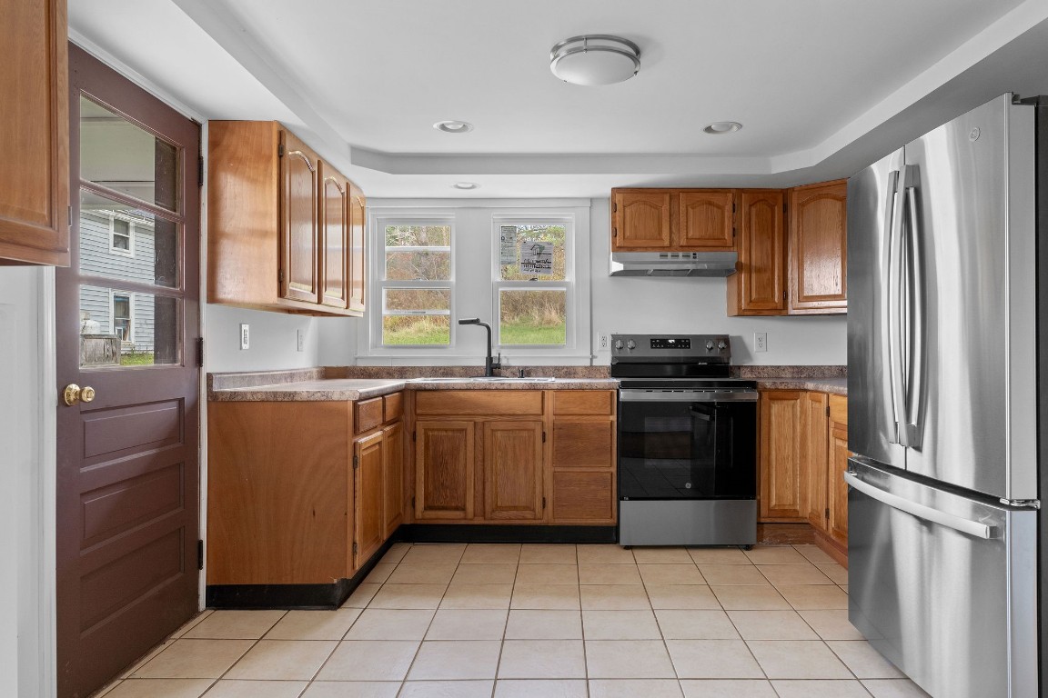 817 Tracy Creek Road Vestal, NY 13850 - Photo 10 of 42