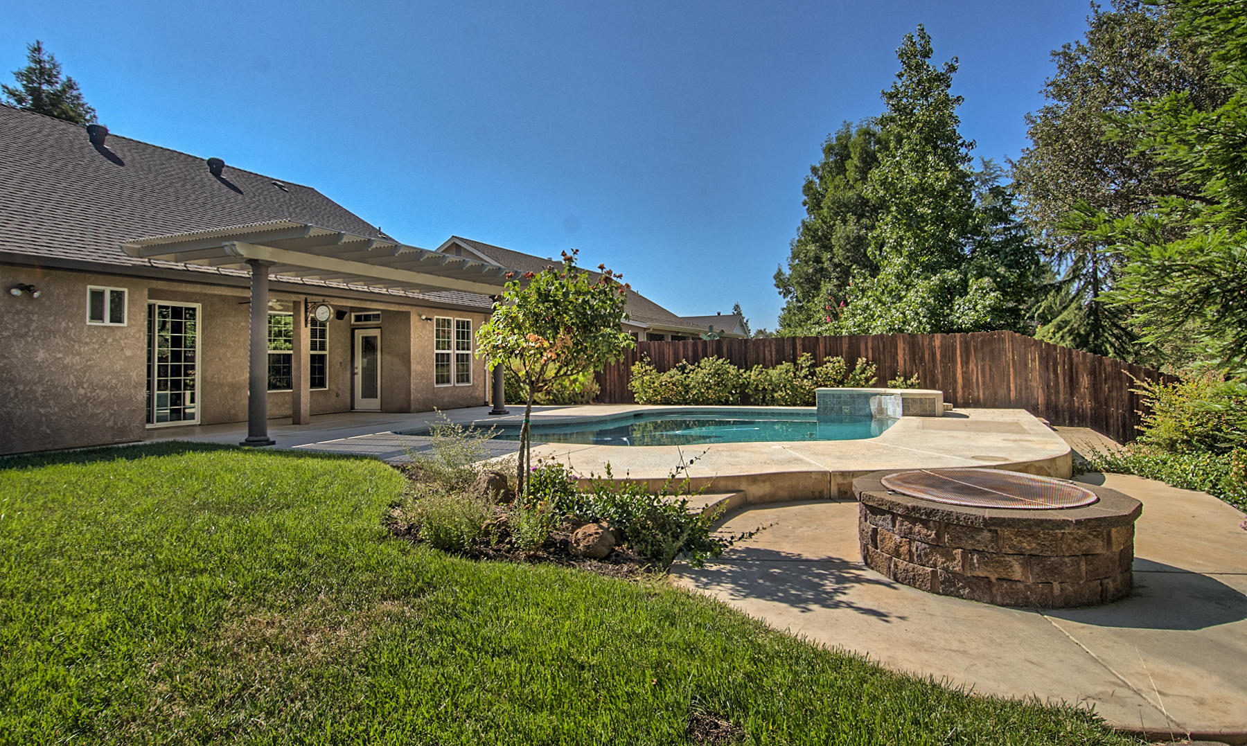 2091 Oshea Way Redding, CA 96003 - Photo 38 of 46 Fire Pit