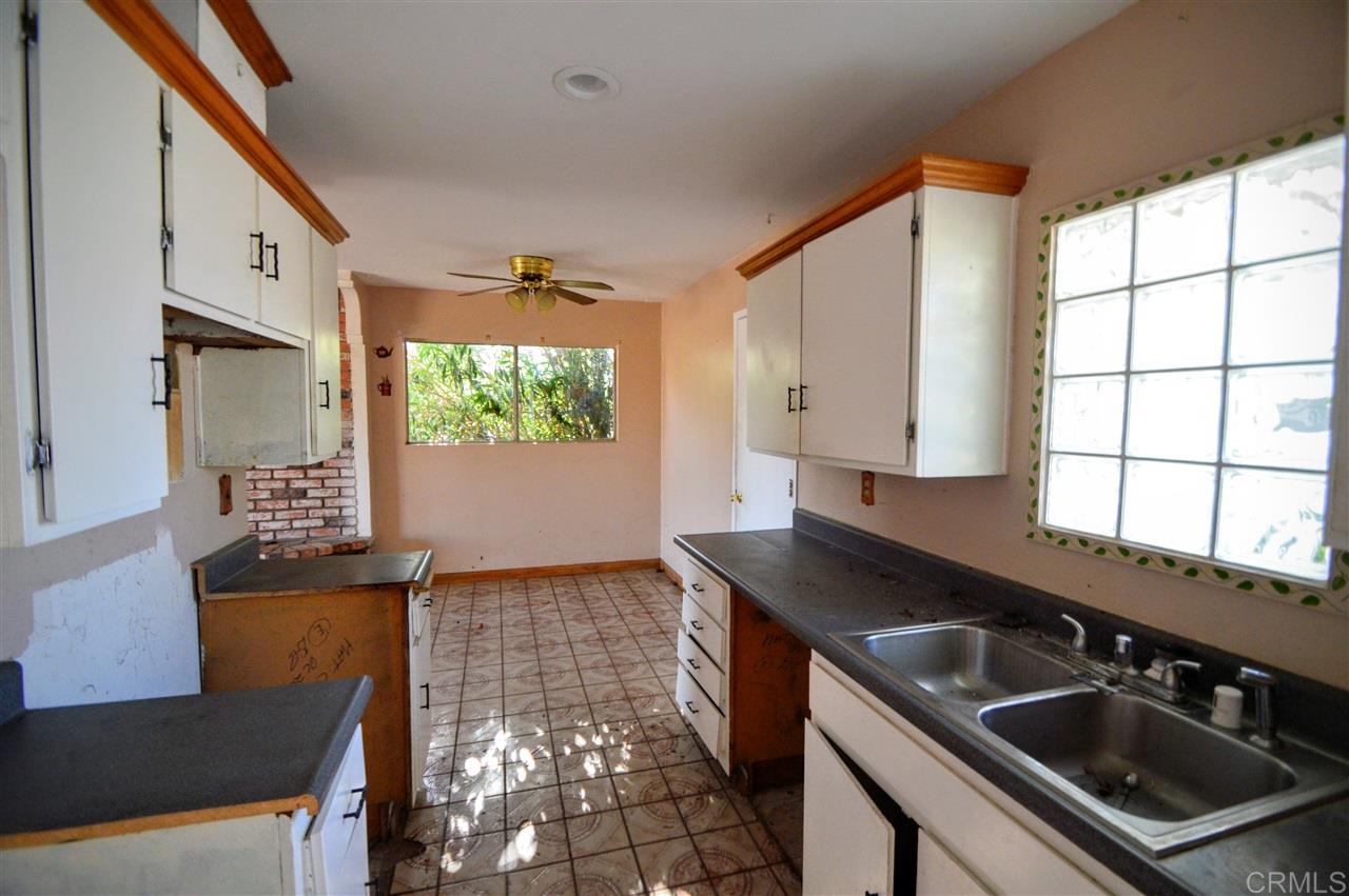 9441 Lake Canyon Road Santee, CA 92071 - Photo 8 of 22