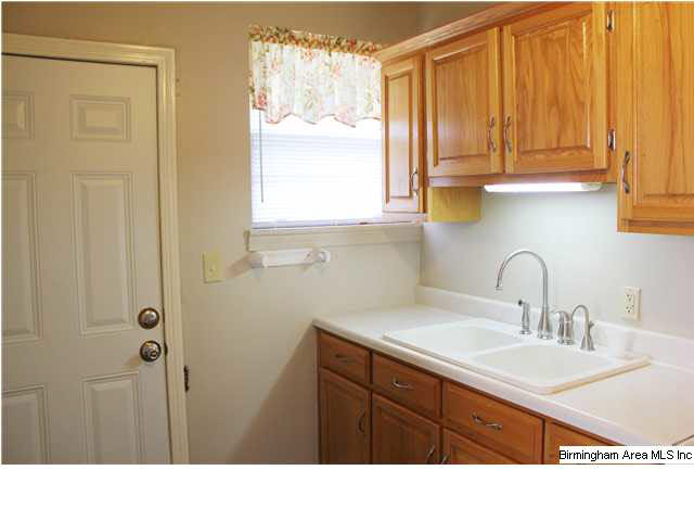 1825 Lynn Road Anniston, AL 36207 - Photo 18 of 32