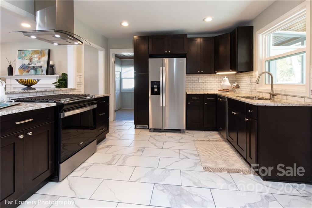 55 Wendover Road Asheville, NC 28806 - Photo 8 of 28 Gallery Image 8