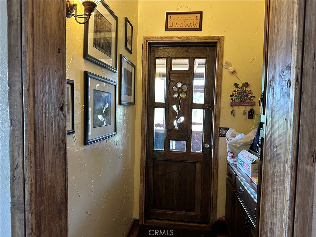 57260 Ramsey Road Anza, CA 92539 - Photo 13 of 44 a view of an entryway of the house