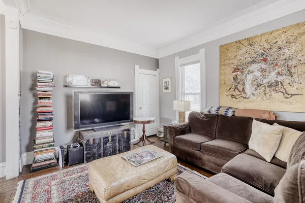 $599,900 | 11 South Lake Street, Grayslake, IL 60030