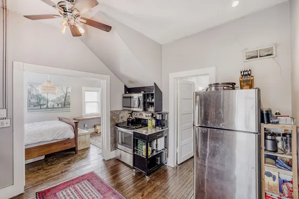 $599,900 | 11 South Lake Street, Grayslake, IL 60030