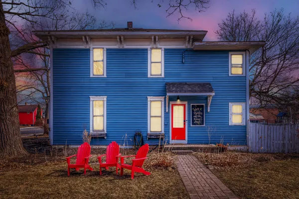 $599,900 | 11 South Lake Street, Grayslake, IL 60030