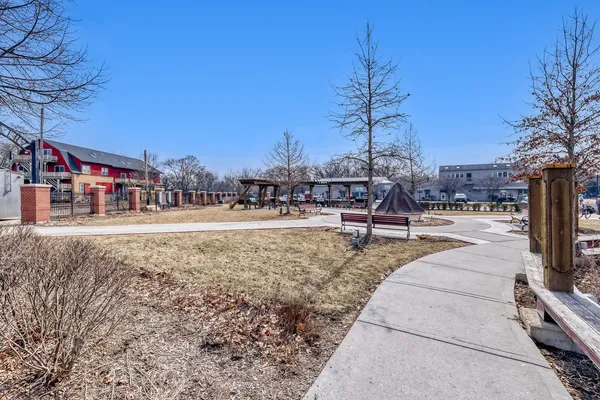 $599,900 | 11 South Lake Street, Grayslake, IL 60030