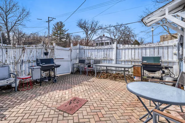$599,900 | 11 South Lake Street, Grayslake, IL 60030