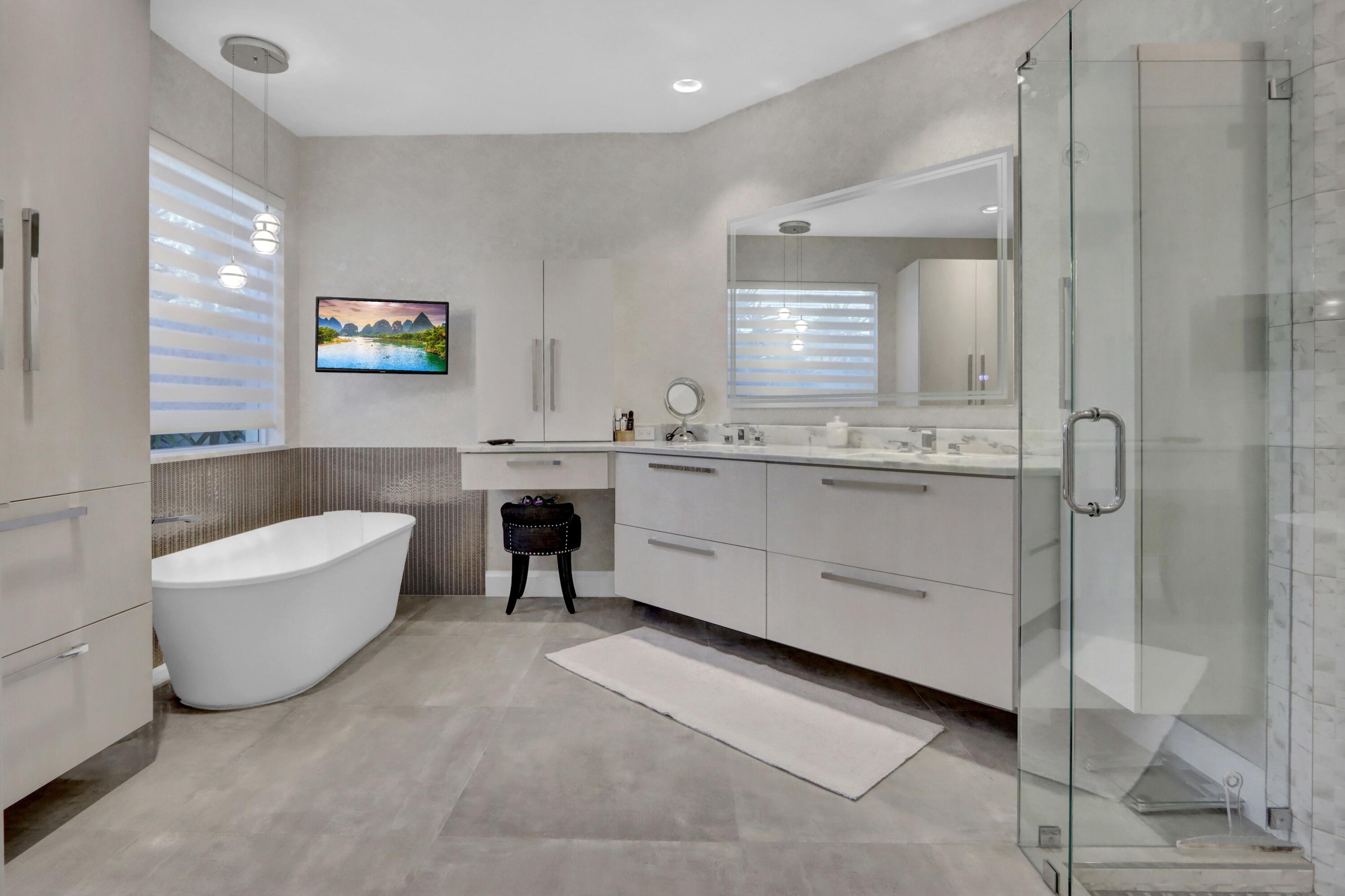 3227 Westminster Drive Boca Raton, FL 33496 - Photo 9 of 37 Primary bathroom - 1