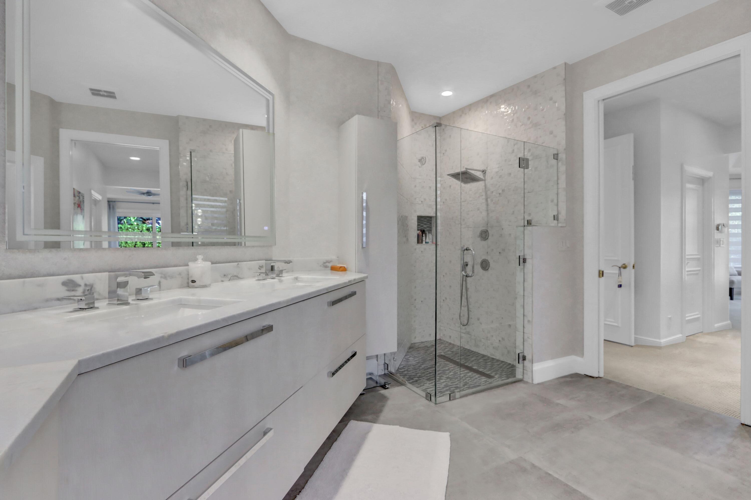 3227 Westminster Drive Boca Raton, FL 33496 - Photo 10 of 37 Primary Bathroom - 2