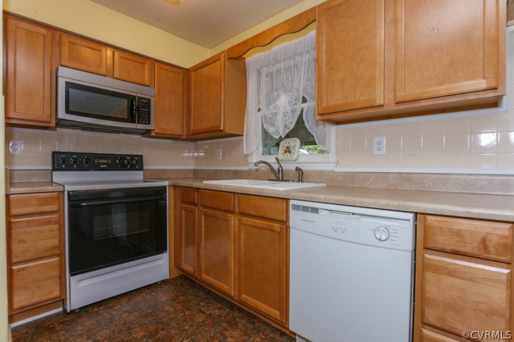 2314 Maplewood Road Richmond, VA 23228 - Photo 6 of 13 Gallery Image 6