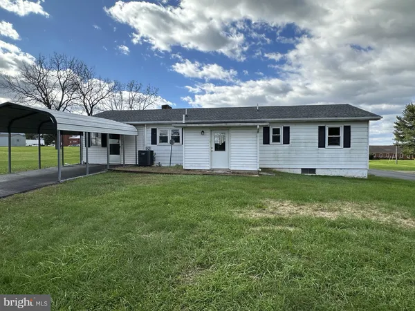 $1,800 | 14149 South Middle Road, Edinburg, VA 22824