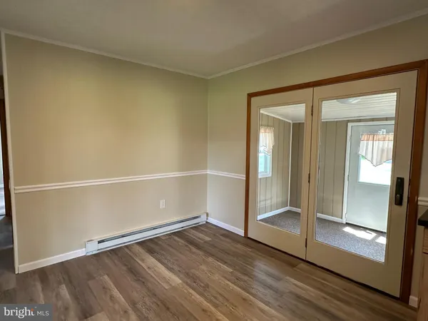 $1,800 | 14149 South Middle Road, Edinburg, VA 22824