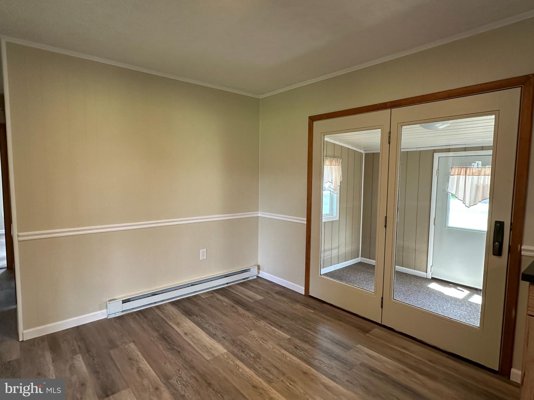 14149 South Middle Road Edinburg, VA 22824 - Photo 7 of 30 Dining Area