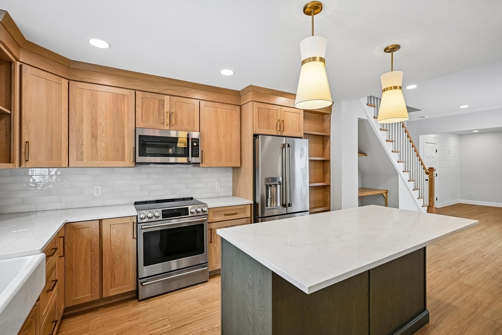 463 Fulton Street, Unit R Medford, MA 02155 - Photo 7 of 31 Gallery Image 7