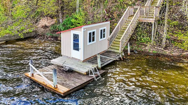 $565,000 | 62360 Cond Drive, Jones, MI 49061
