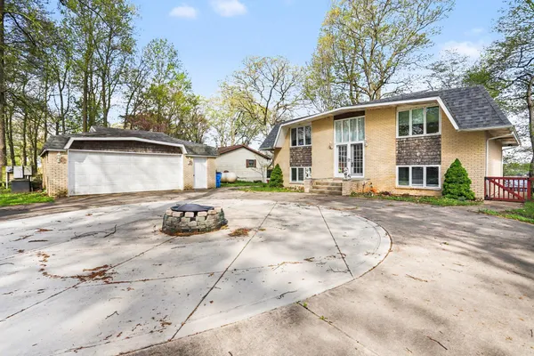 $565,000 | 62360 Cond Drive, Jones, MI 49061