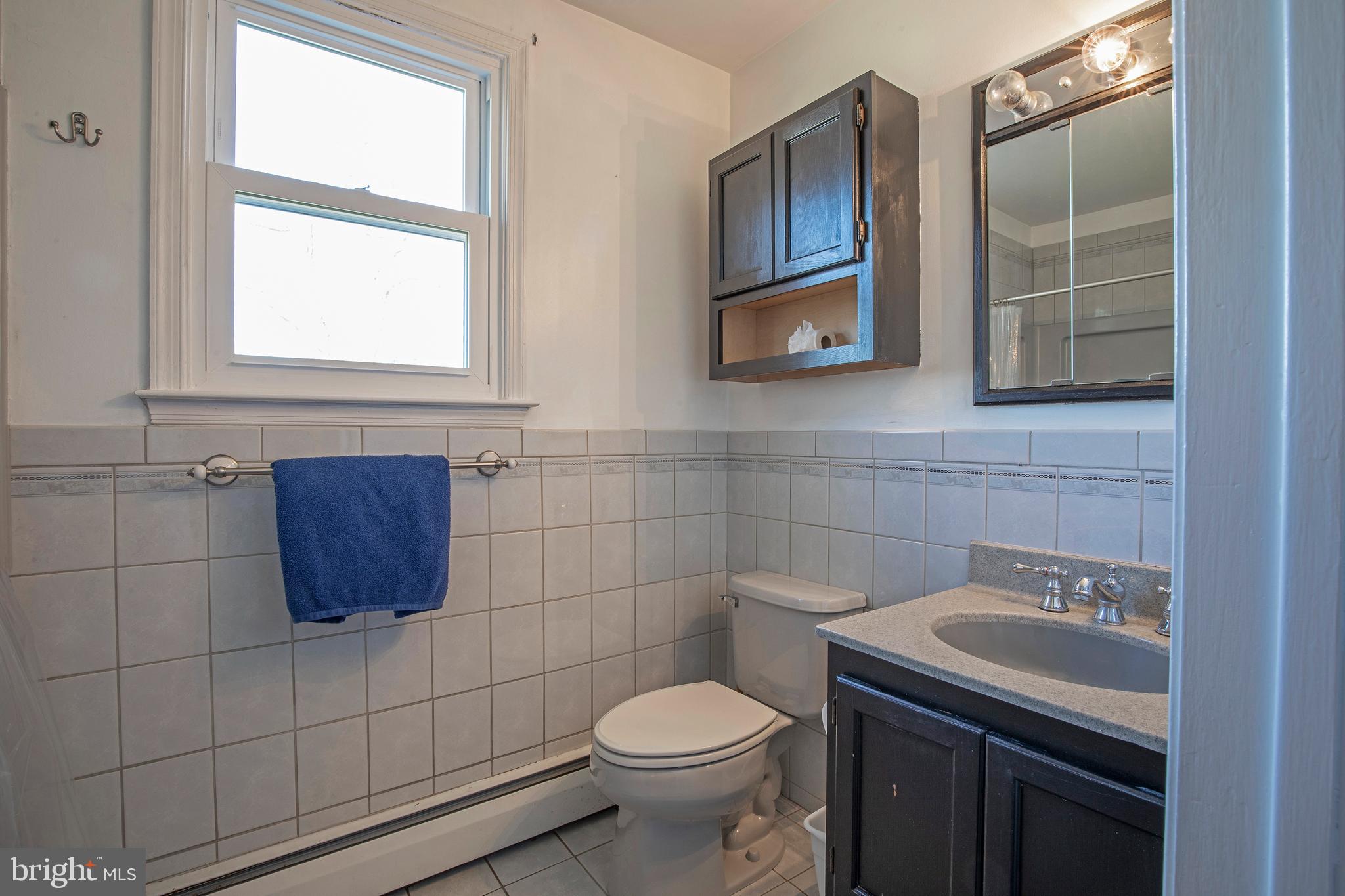 1070 Lavera Road Warminster, PA 18974 - Photo 20 of 31 Main Bedroom Bath
